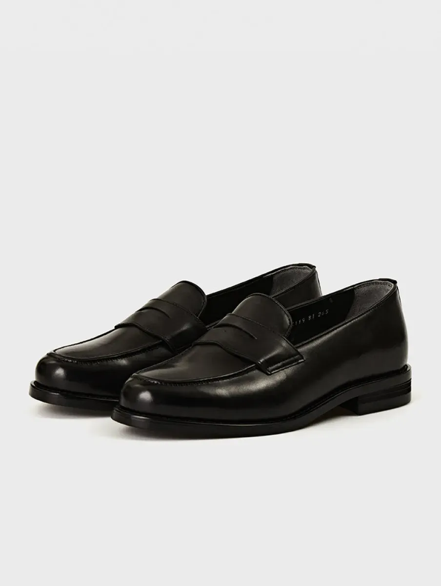 7 Best Cole Haan Alternatives That Nail the Same Refined Style