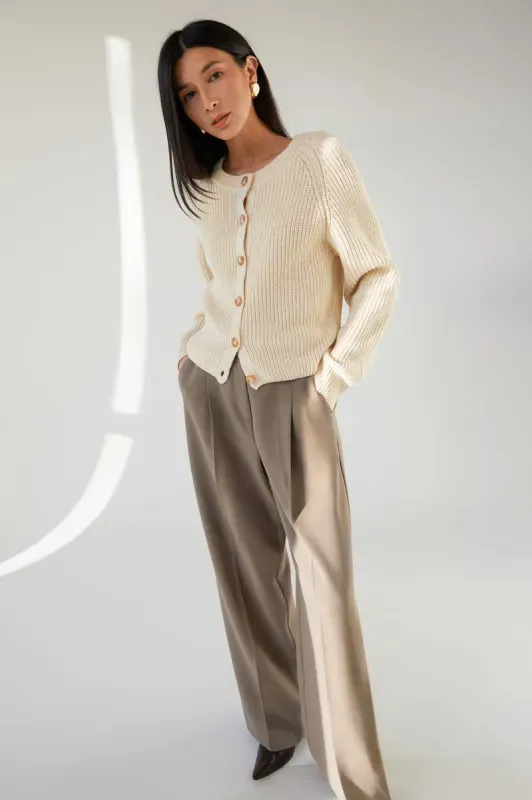 Sézane Cardigan Dupes: Affordable Alternatives to the Emile, Kylie, and Gaspard Sweaters